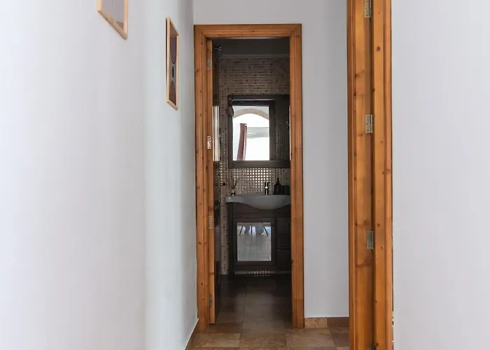Home2book Cozy 2 Min From